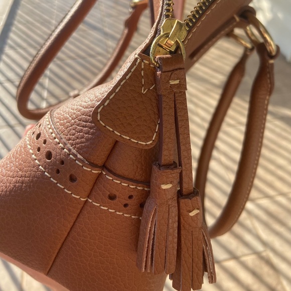 Authentic Dooney & Bourke Medium Doomed Satchel - Picture 5 of 9